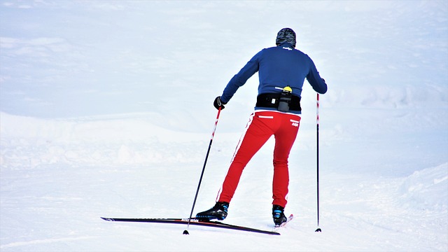 skiing