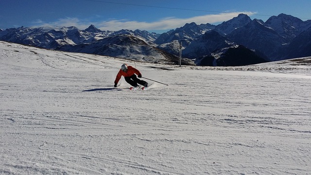 skiing