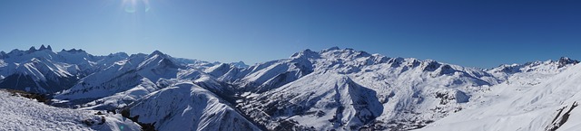 skiing