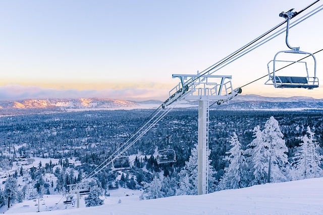 skiing